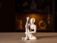 The “Hold On” Sculpted Vase – Minimalist Home Decor - COD Available